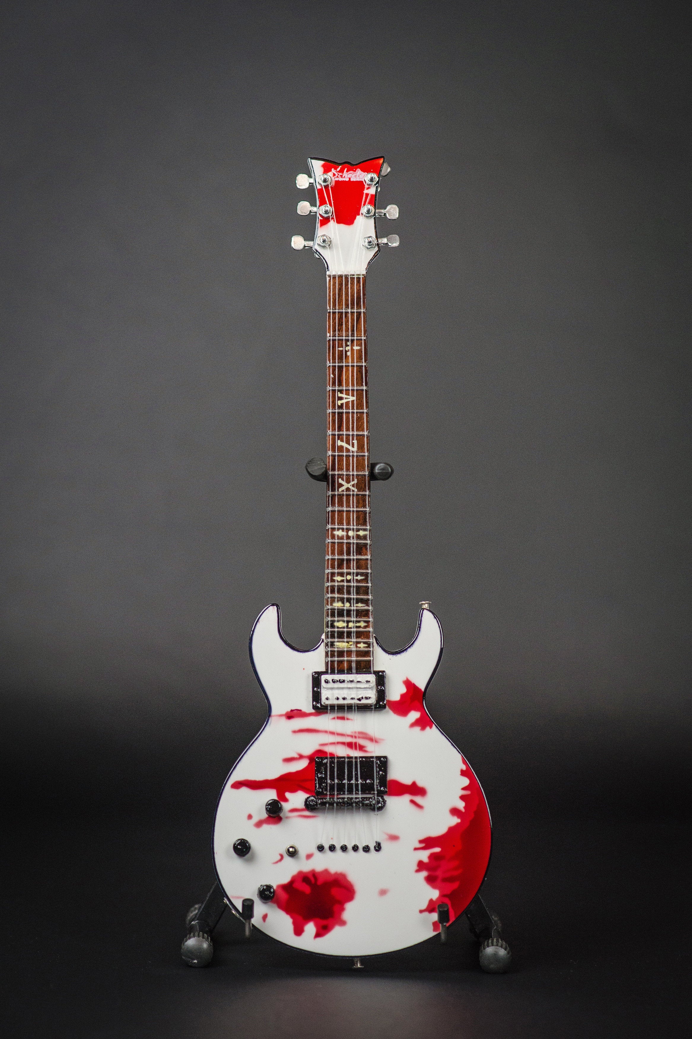 OFFICIALLY LICENSED ZACKY VENGEANCE BLOOD SPLAT SCHECTER MINI GUITAR REPLICA MODEL - AVENGED SEVENFOLD - Image 6